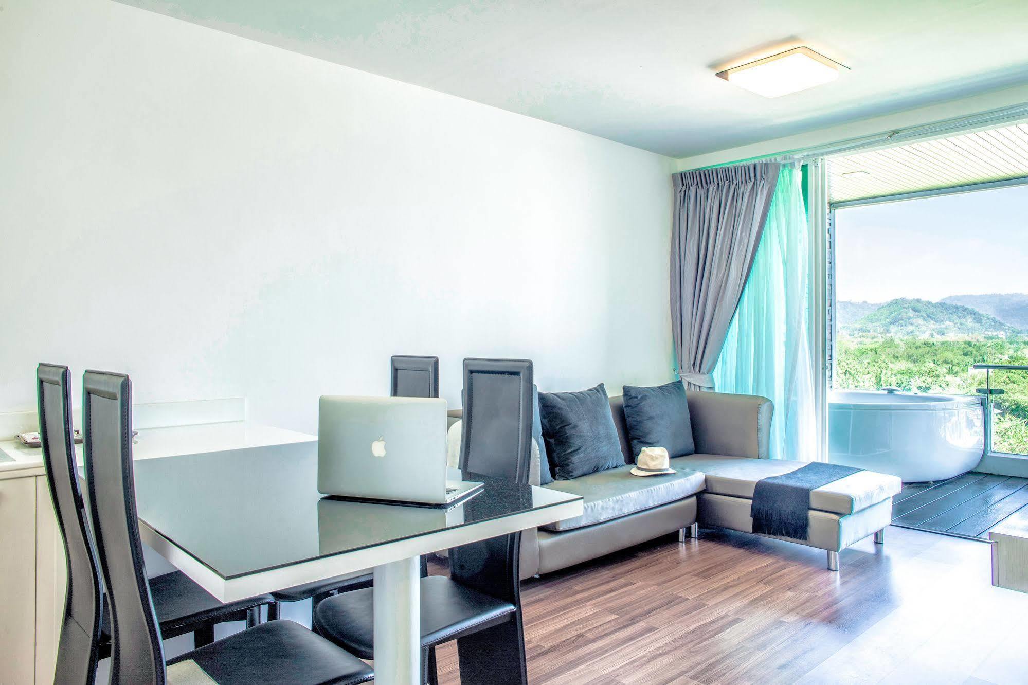 The Wide Condotel - Phuket Exterior foto